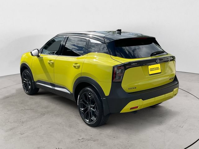Used 2025 Nissan Kicks SR w/ SR Premium Package AWD/4WD image 3