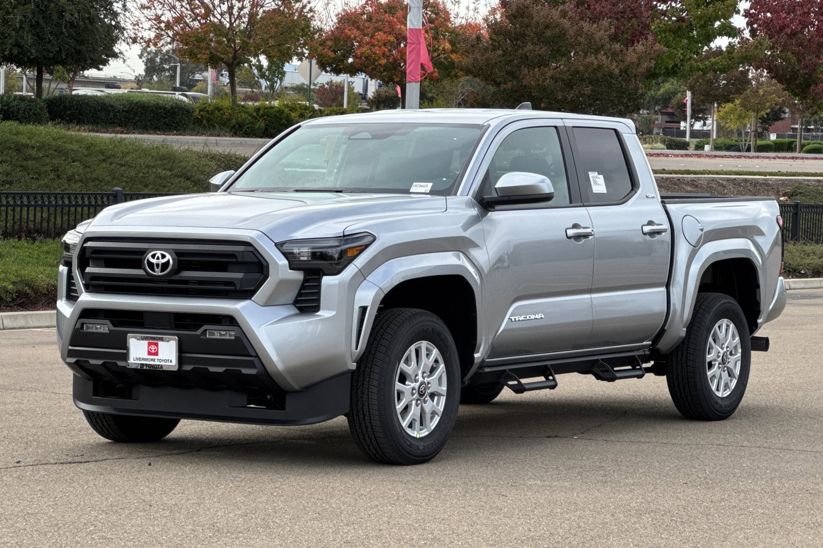 New 2025 Toyota Tacoma SR5 image 7