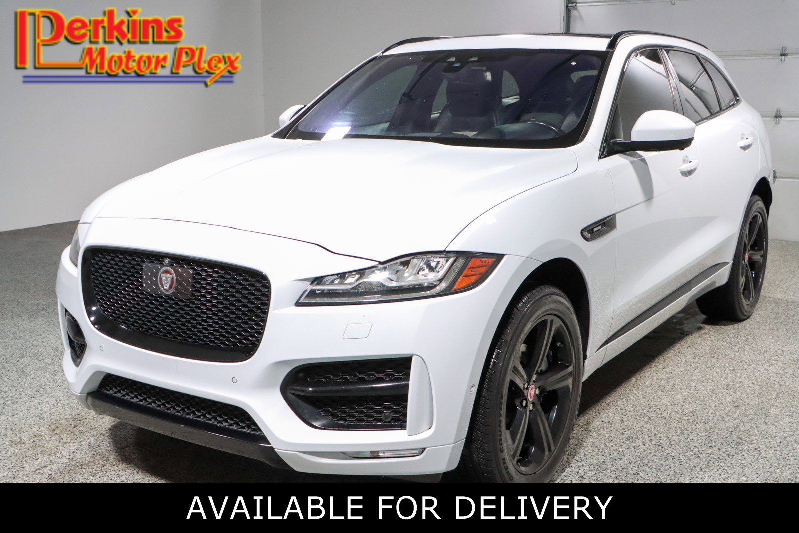 Used 2018 Jaguar F-PACE R-Sport AWD/4WD image 1