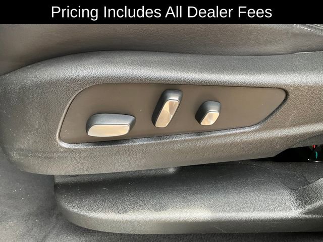 Used 2023 Cadillac XT5 Premium Luxury FWD image 6