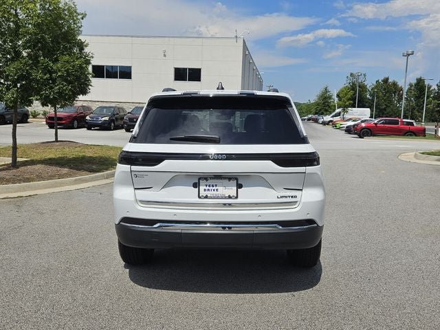 Used 2023 Jeep Grand Cherokee Limited RWD image 7