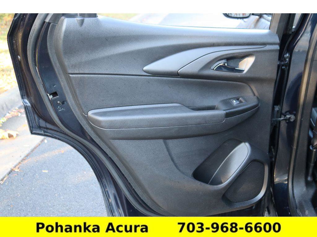 Used 2021 Chevrolet TrailBlazer LT w/ Convenience Package image 24