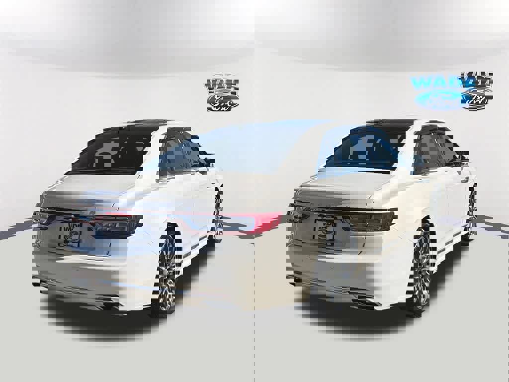 Used 2017 Lincoln Continental Reserve image 5