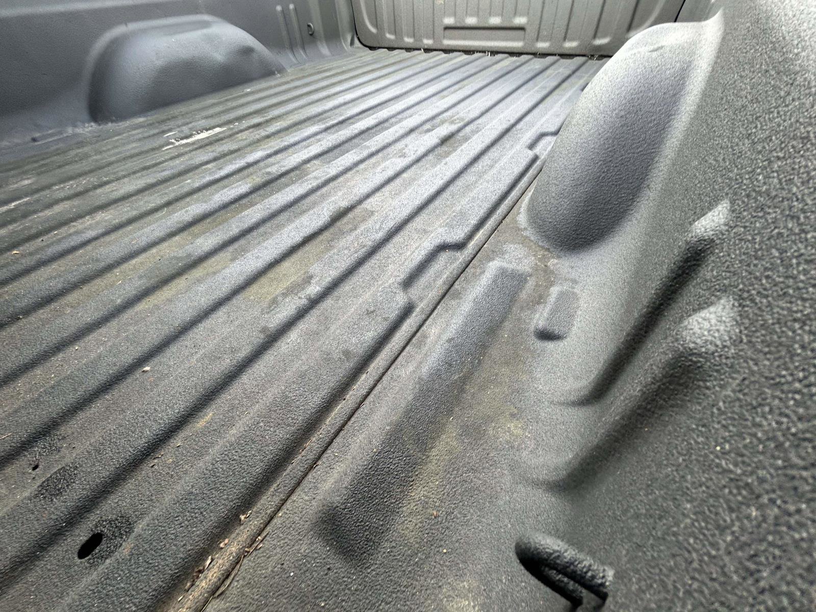 Used 2017 GMC Sierra 2500 SLT w/ All Terrain X HD Package image 15