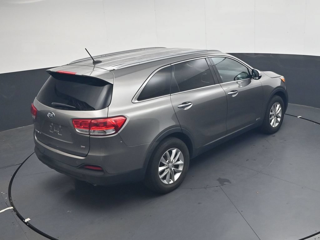 Used 2017 Kia Sorento AWD image 36