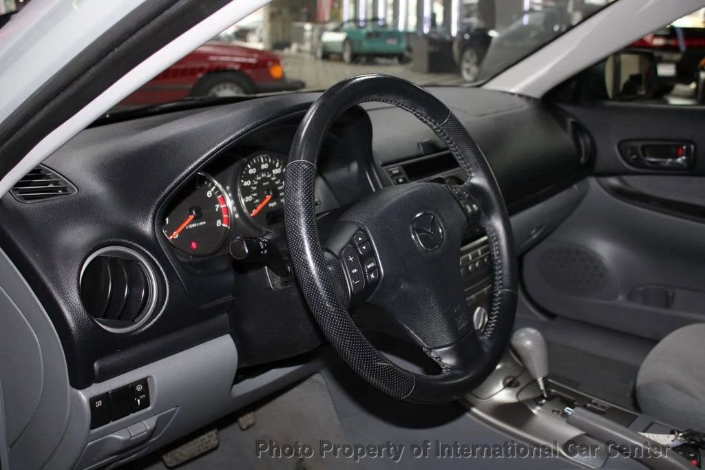 Used 2003 MAZDA MAZDA6 i image 11
