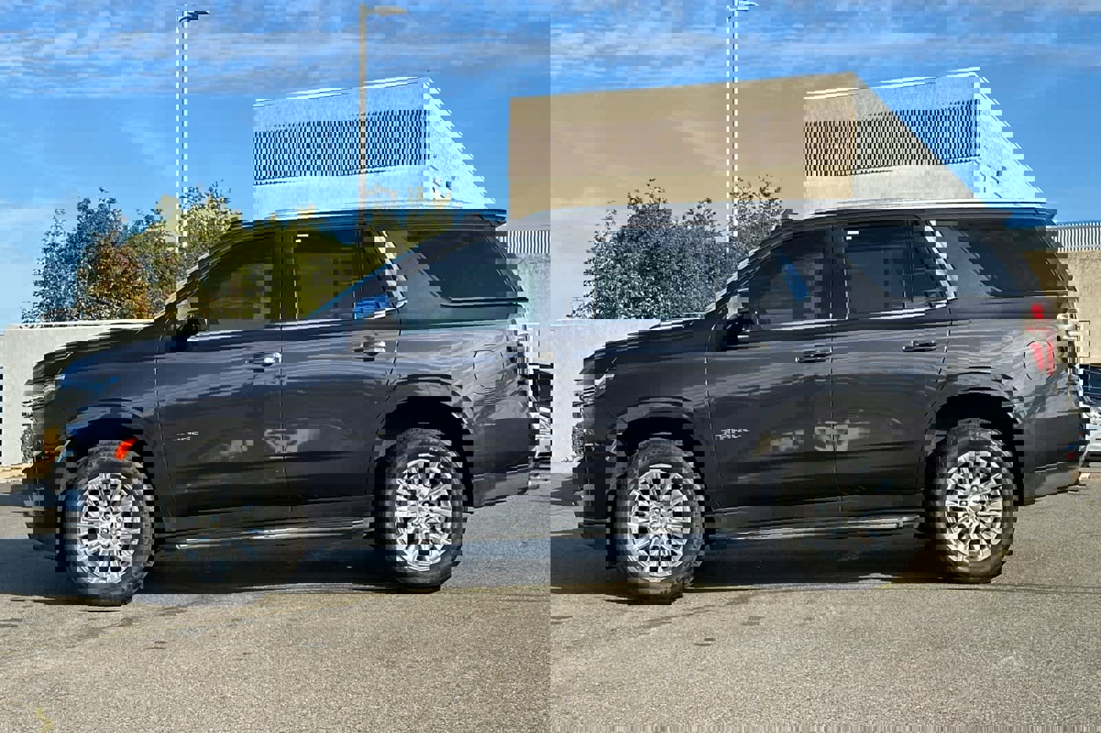 Used 2023 Chevrolet Tahoe Premier image 9