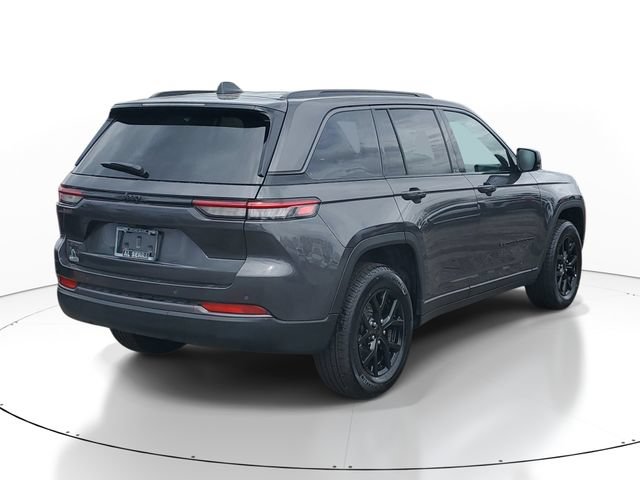 New 2026 Jeep Grand Cherokee Altitude AWD/4WD image 4