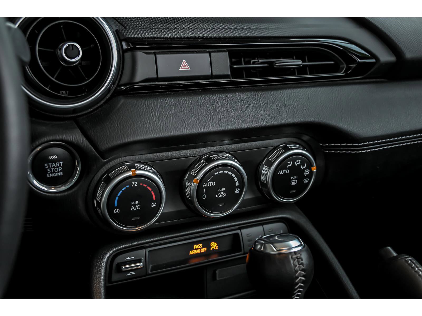 Used 2024 MAZDA MX-5 Miata RF Grand Touring RWD image 18