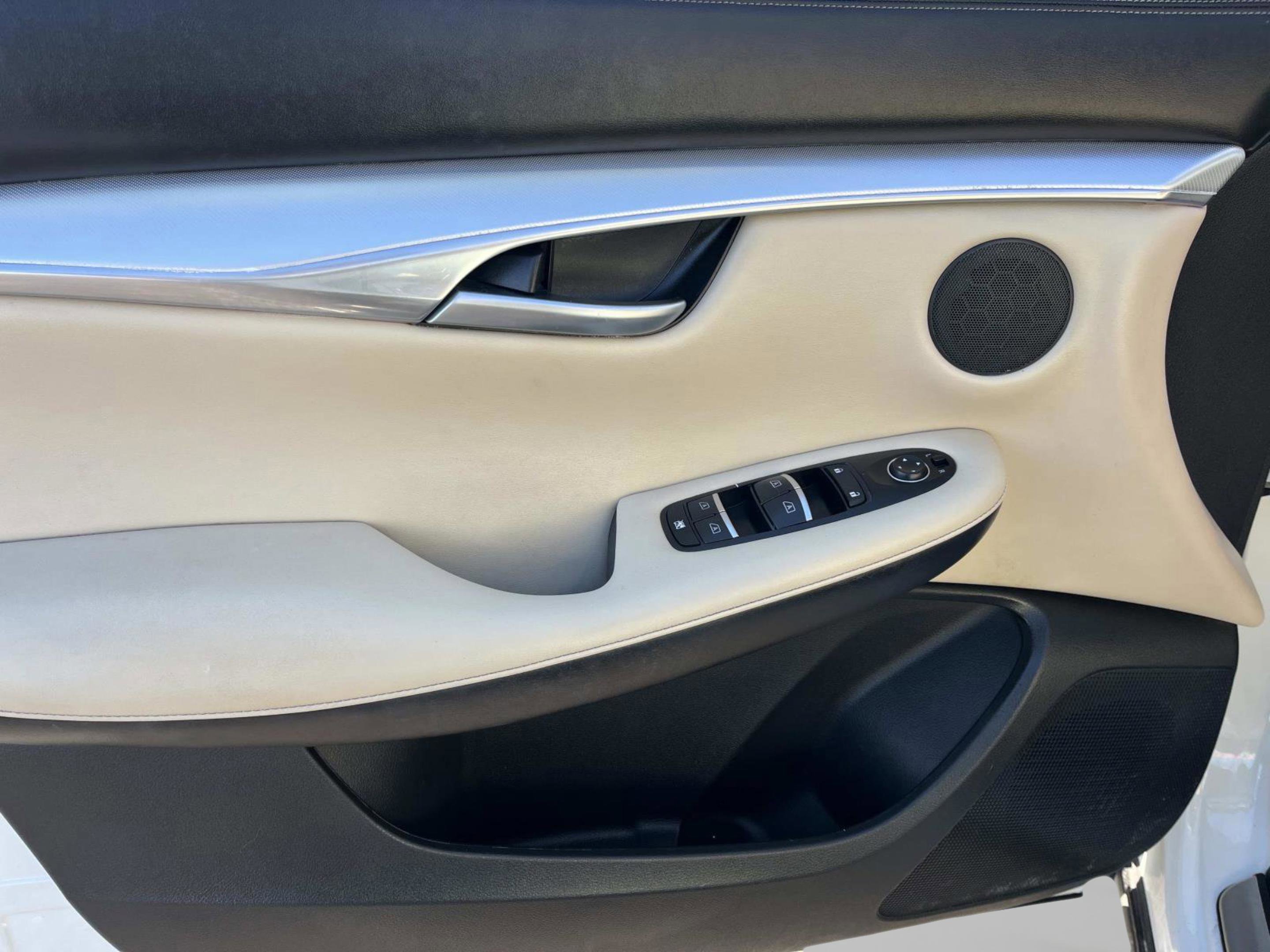 Used 2021 INFINITI QX50 Essential w/ Cargo Package image 29