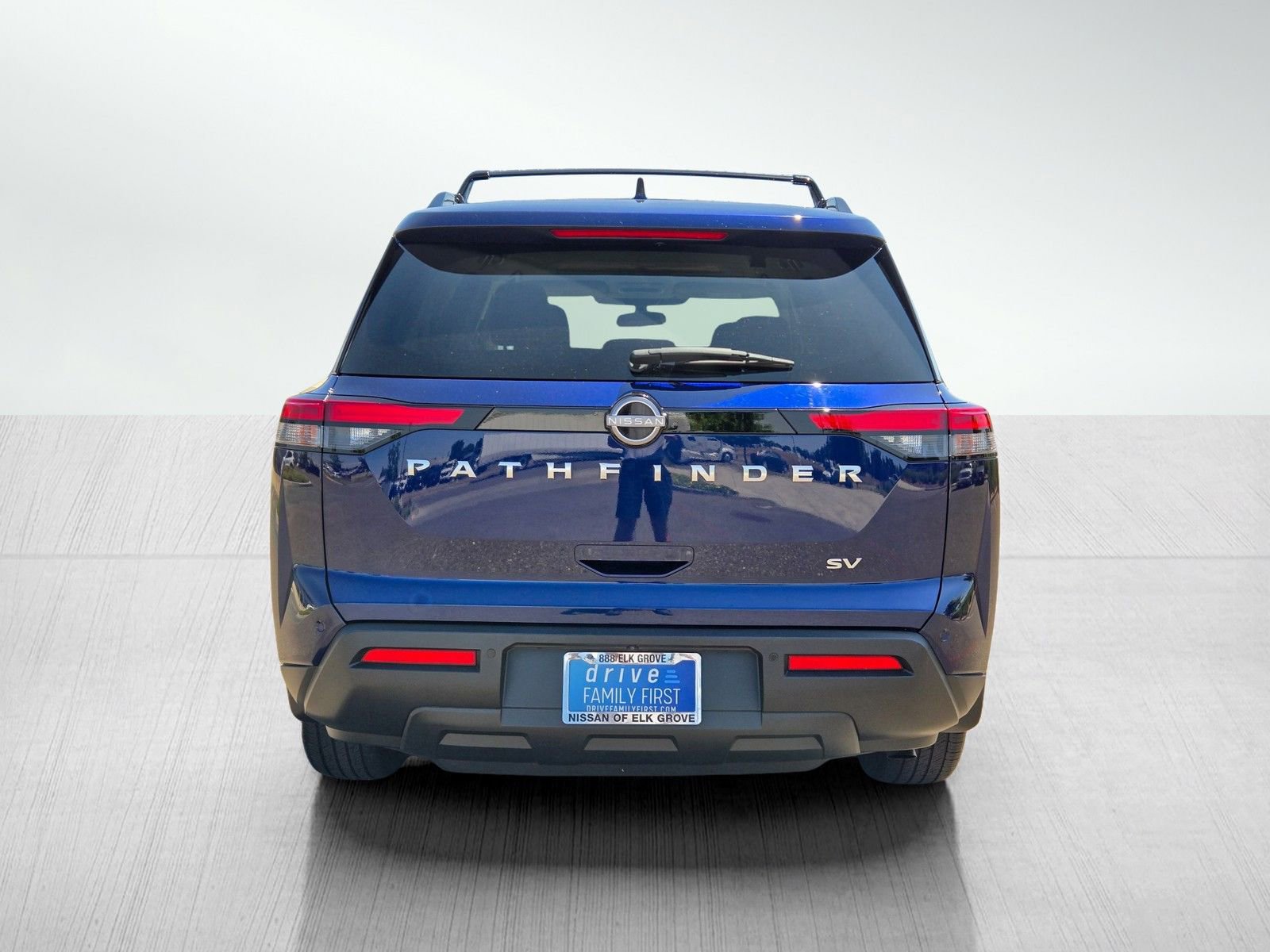 Used 2022 Nissan Pathfinder SV FWD image 5
