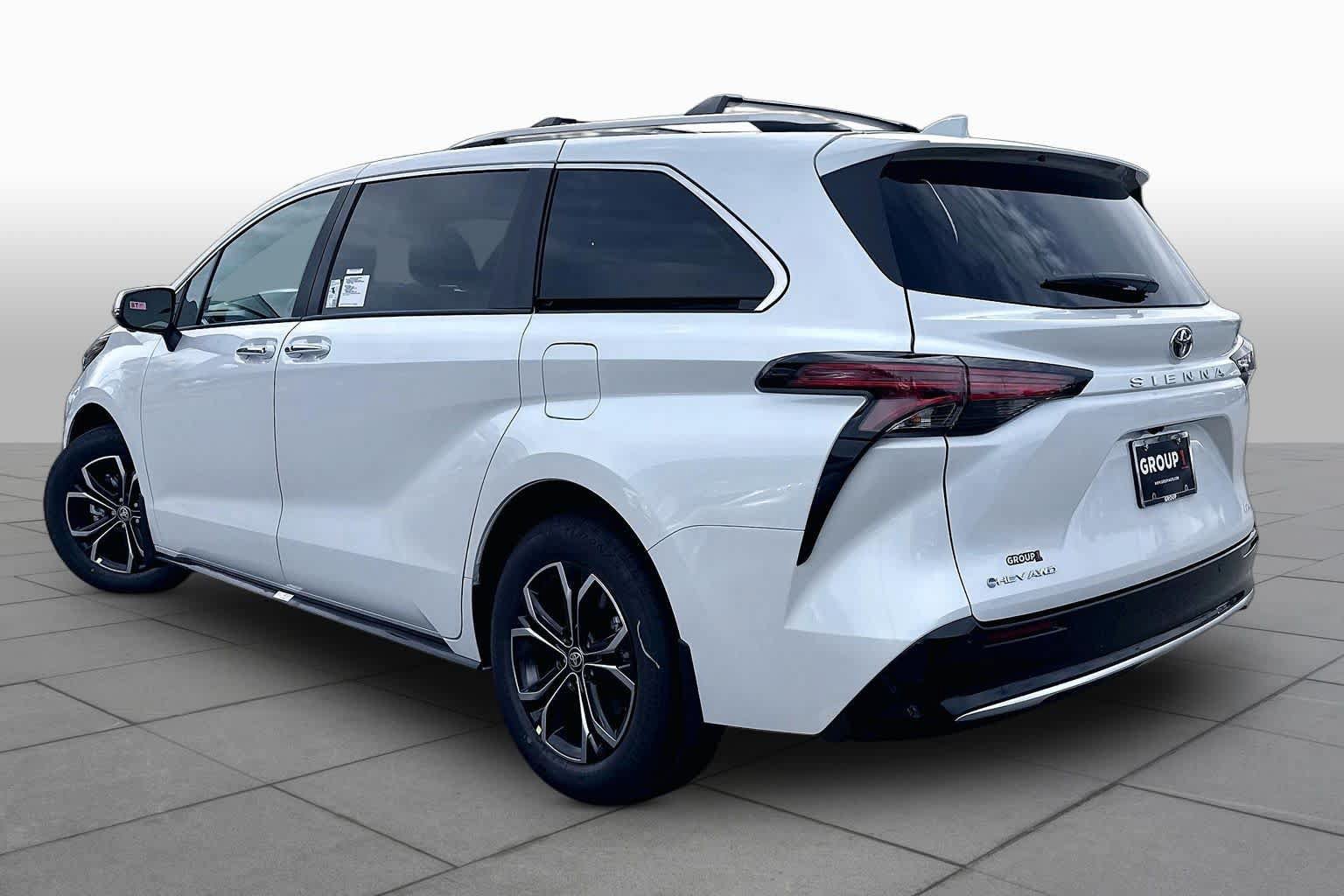 New 2026 Toyota Sienna Platinum AWD/4WD image 12
