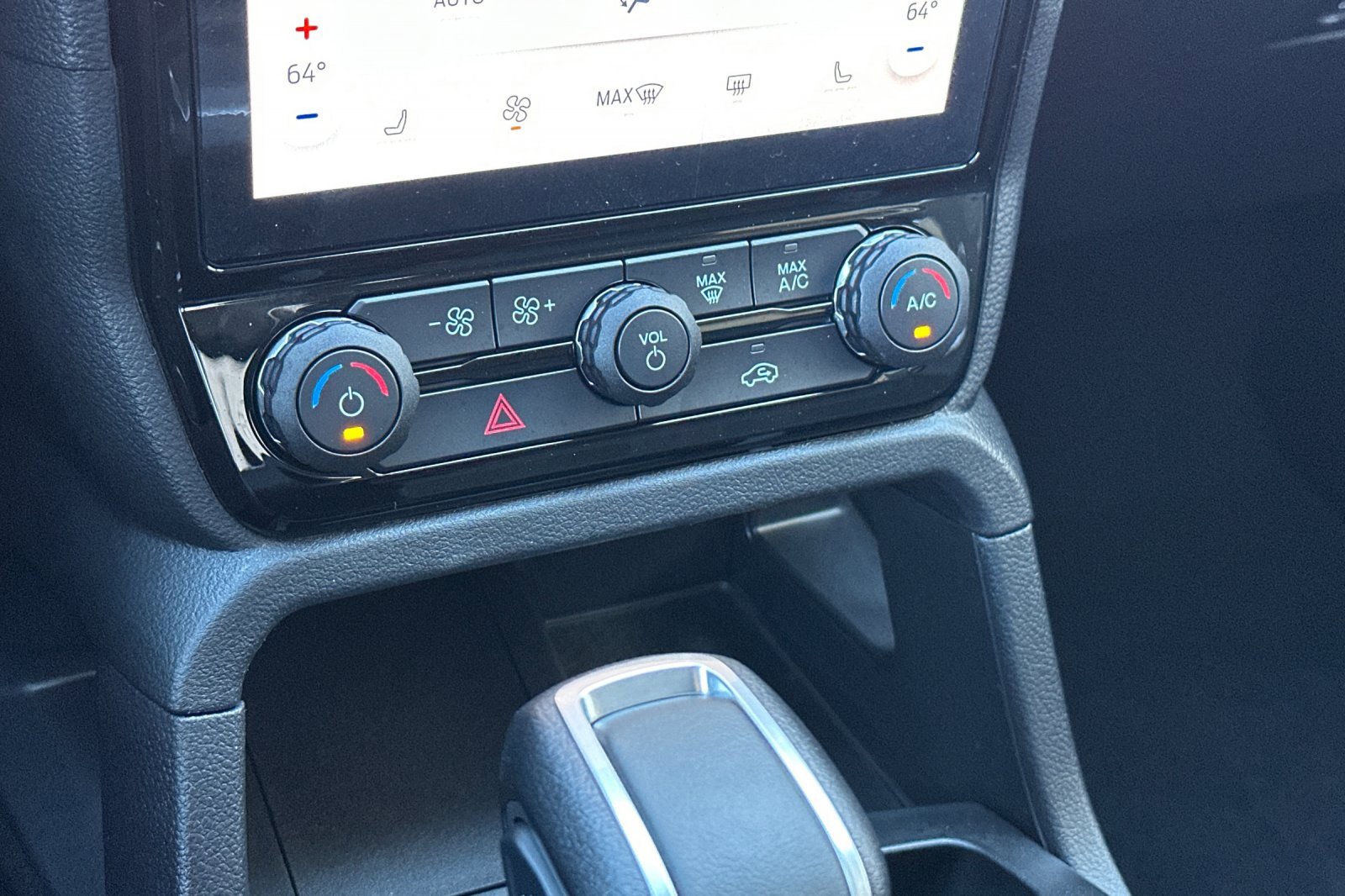 New 2025 Ford Ranger XLT w/ Equipment Group 301A High image 19