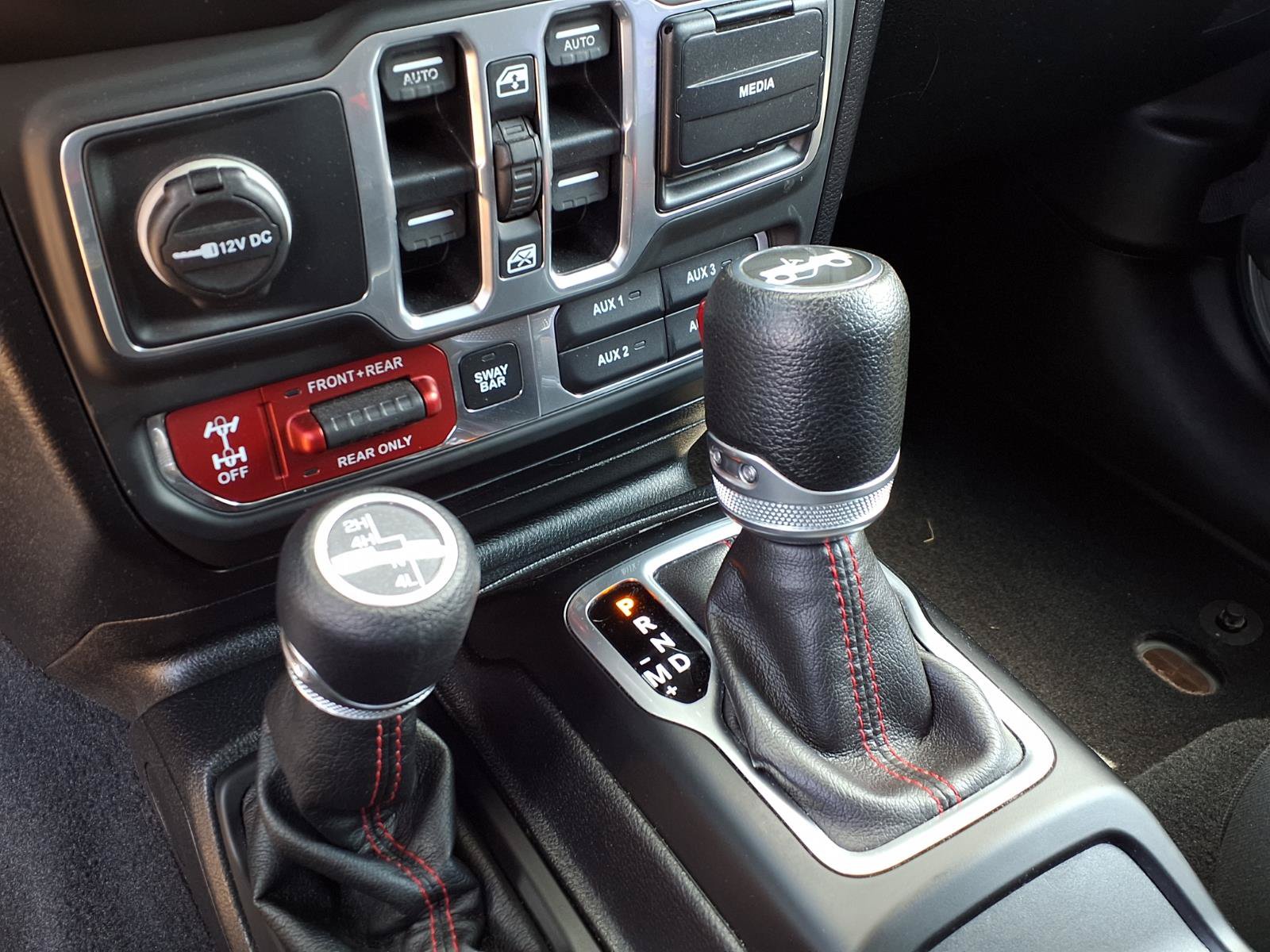 Used 2018 Jeep Wrangler Unlimited Rubicon AWD/4WD image 7