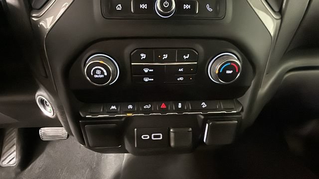 Used 2022 Chevrolet Silverado 1500 Custom Trail Boss w/ Realtree Special Edition AWD/4WD image 21
