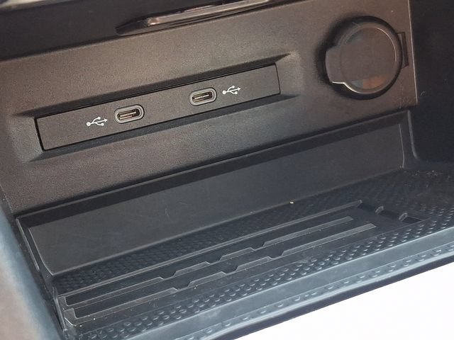 Certified 2026 Volkswagen Taos SE AWD/4WD image 24