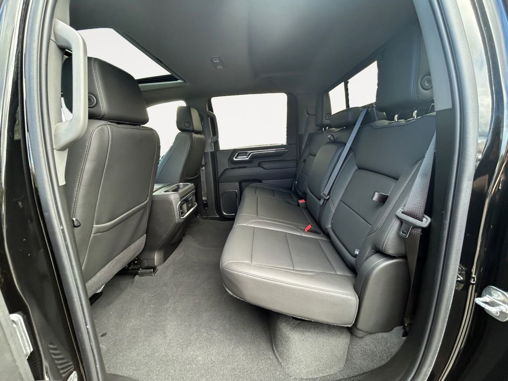 Used 2024 Chevrolet Silverado 2500 LTZ w/ LTZ Plus Package image 11