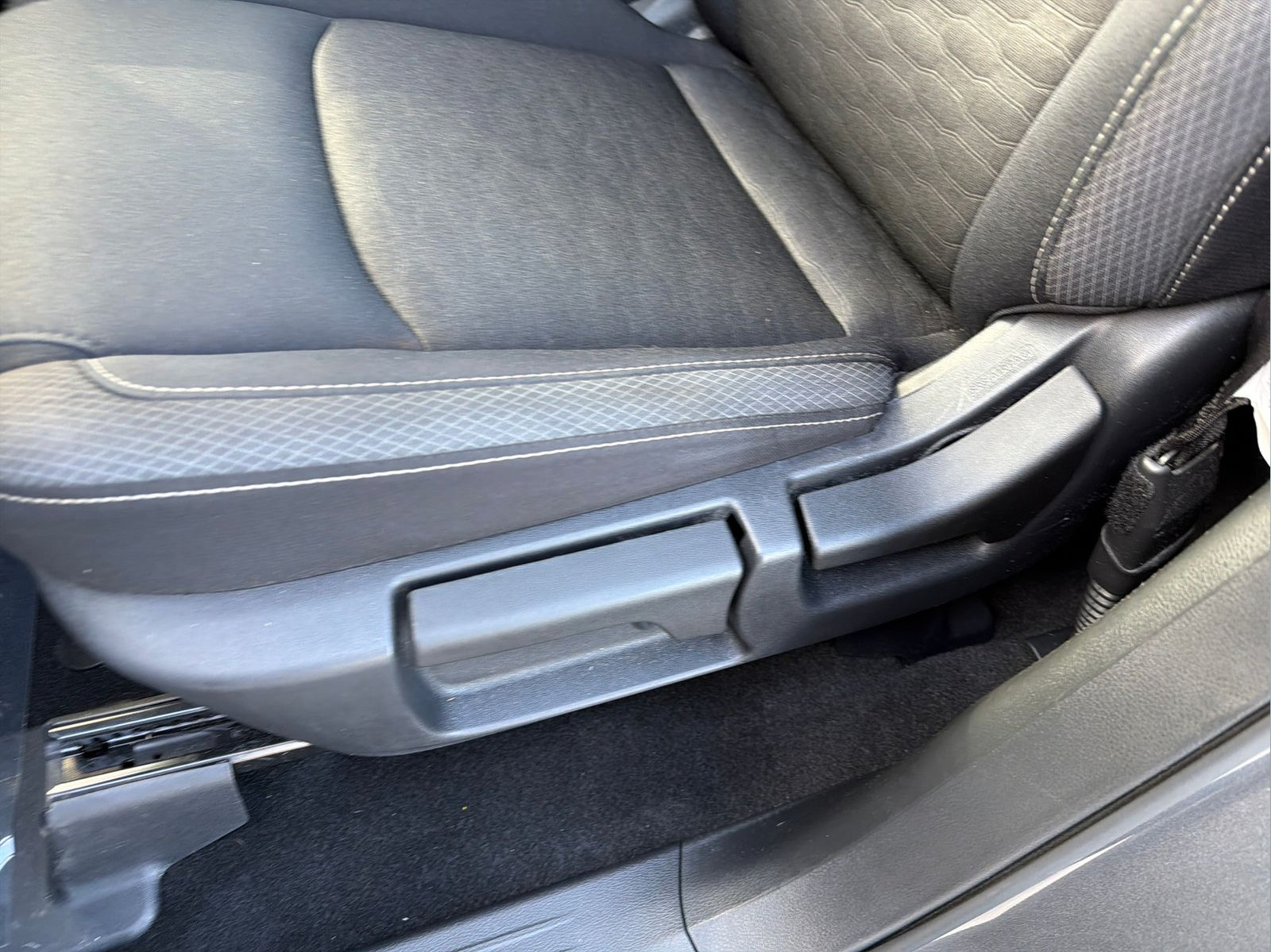 Certified 2023 Nissan Pathfinder S FWD image 24