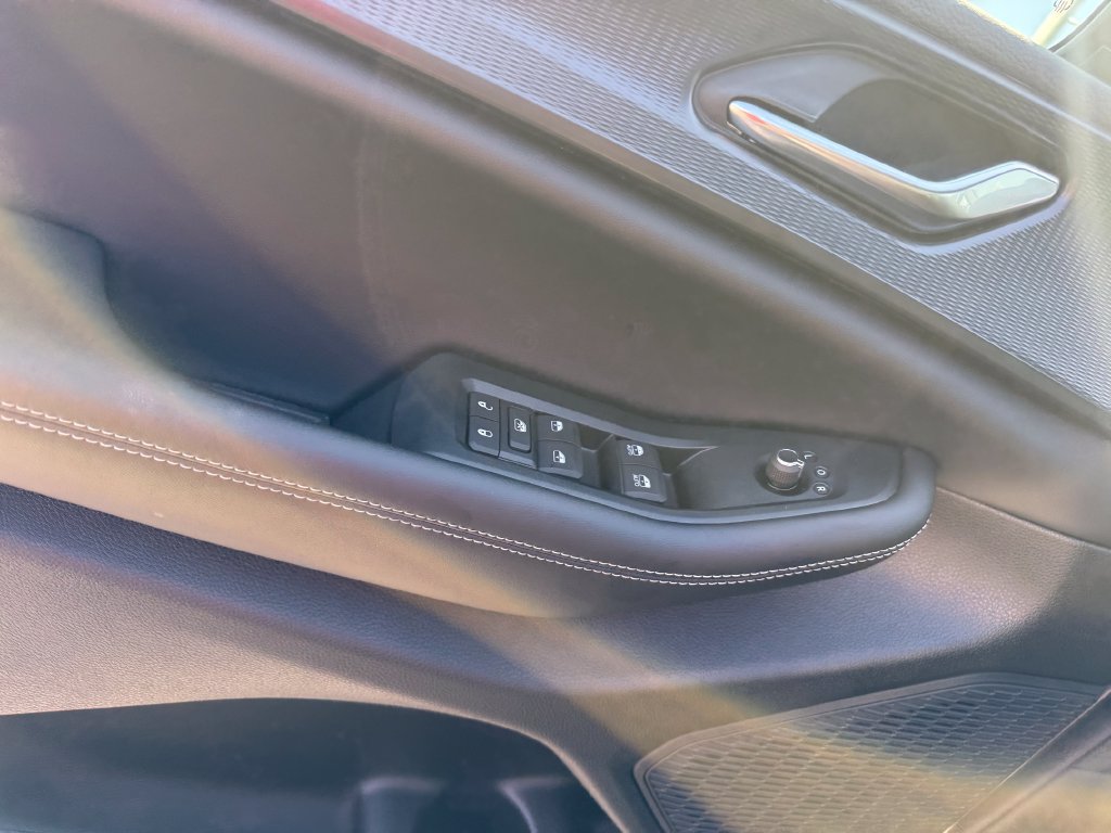 New 2026 Jeep Grand Cherokee Laredo RWD image 6