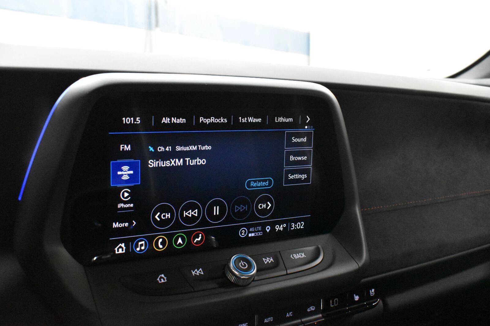 Used 2022 Chevrolet Camaro ZL1 RWD image 13