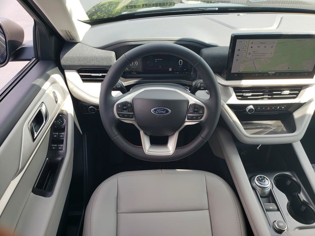 New 2026 Ford Explorer Active w/ Active Comfort Package AWD/4WD image 10