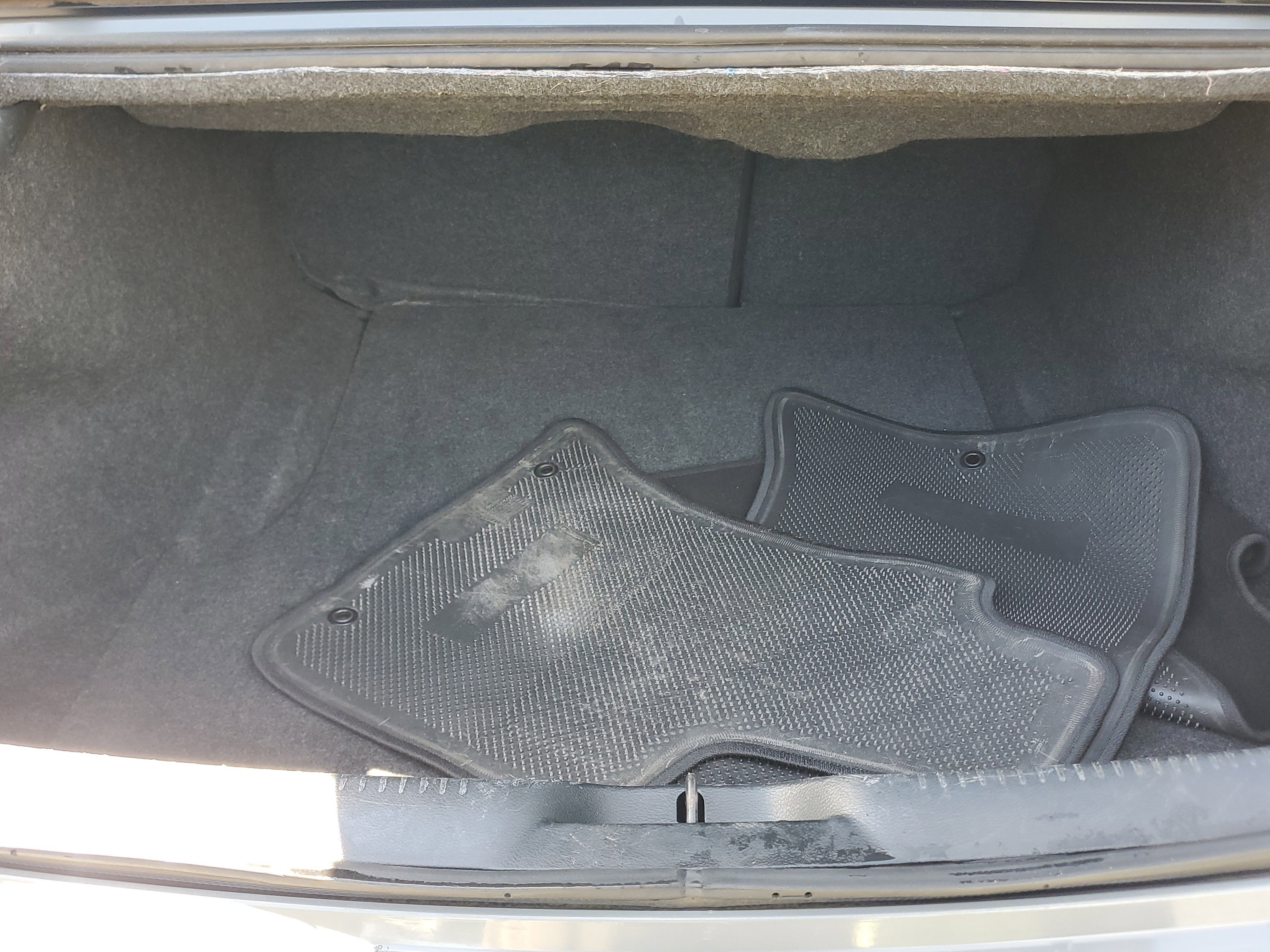 Used 2019 Chrysler 300 S image 9