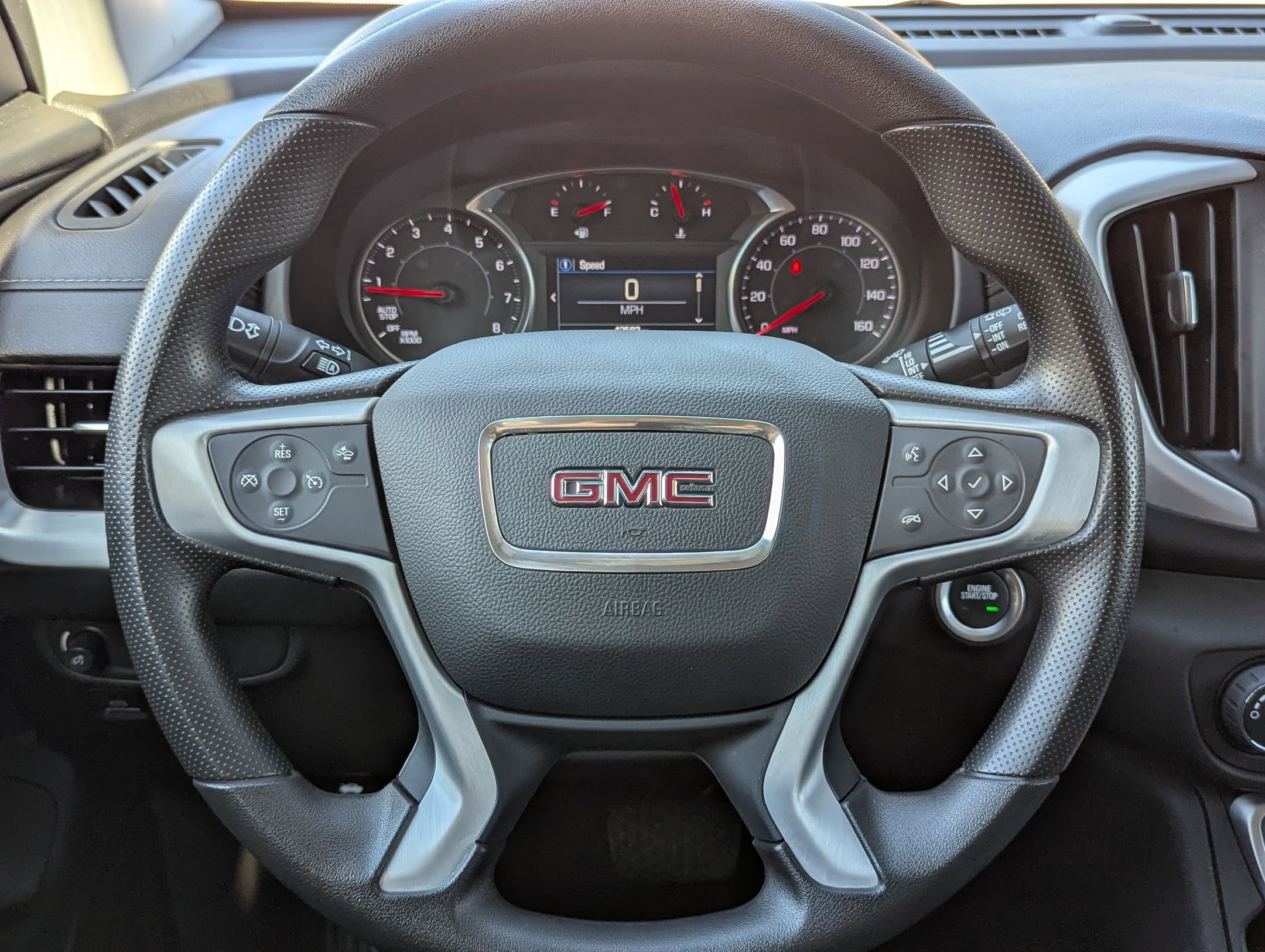 Used 2024 GMC Terrain SLE image 18