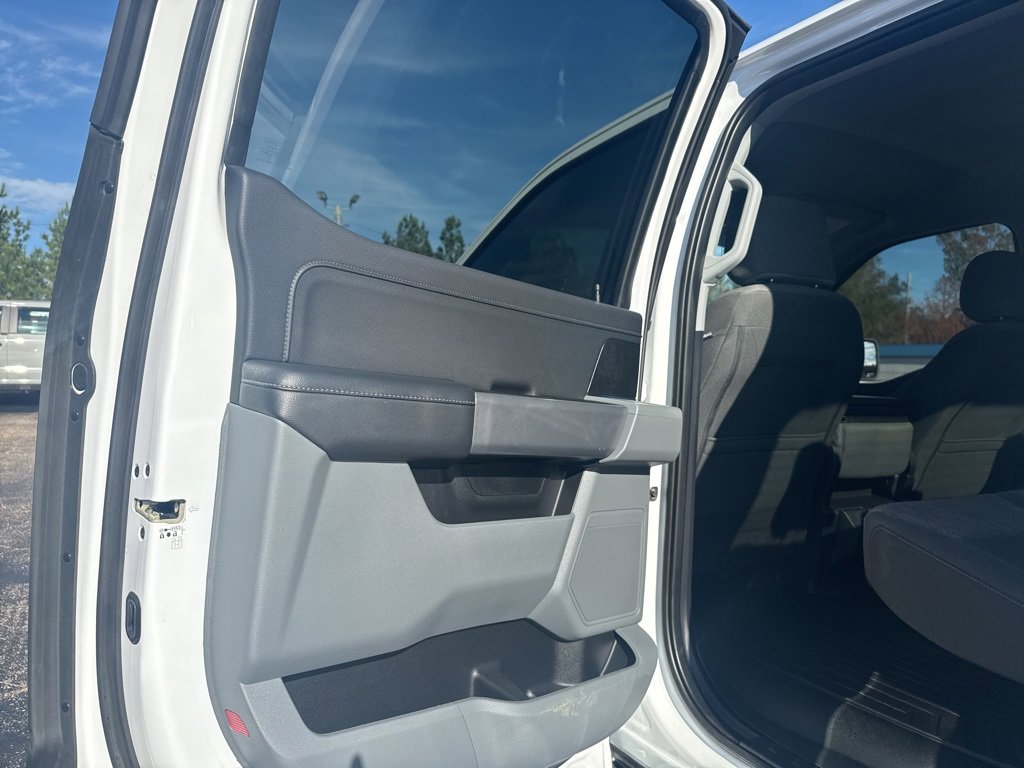 Used 2022 Ford F150 XLT w/ Equipment Group 302A High image 27