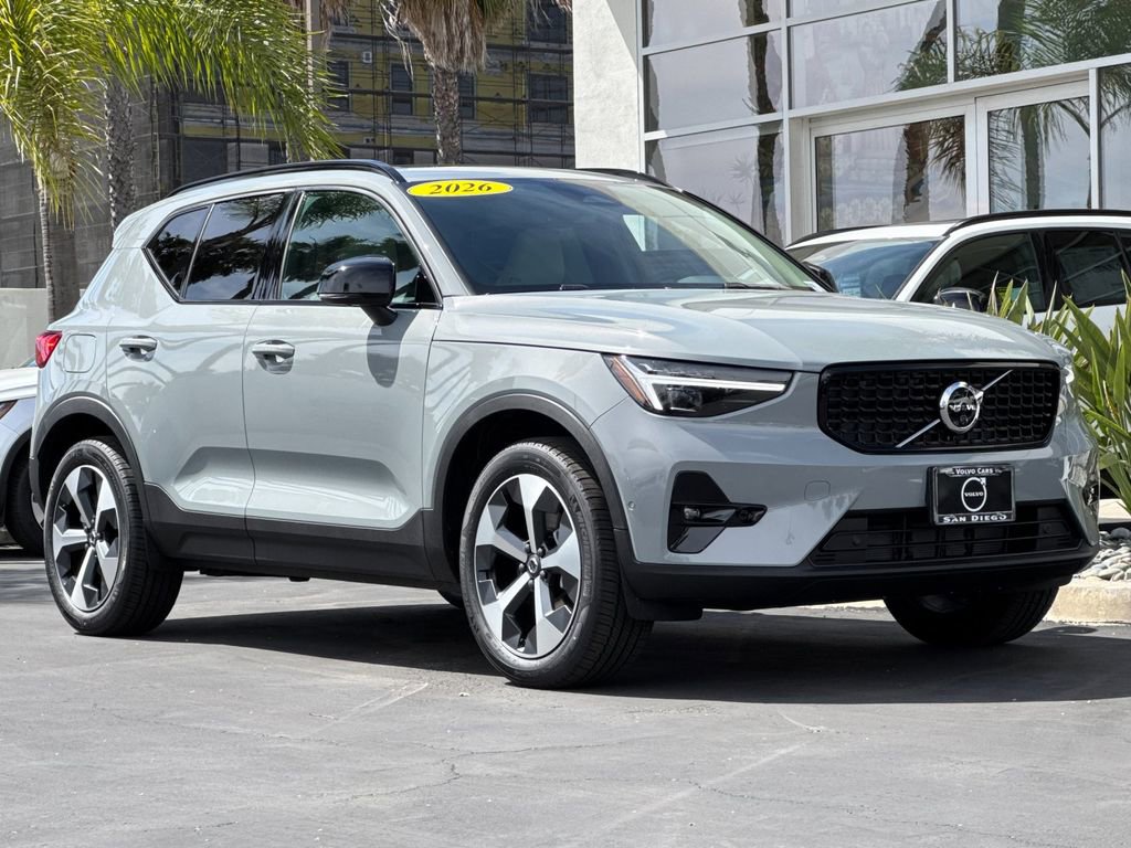 New 2026 Volvo XC40 B5 Plus w/ Protection Package Premier image 7