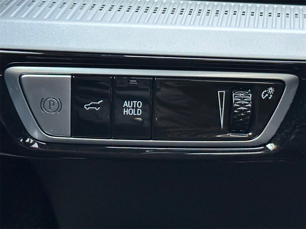 New 2026 Cadillac Optiq Sport 2 image 32