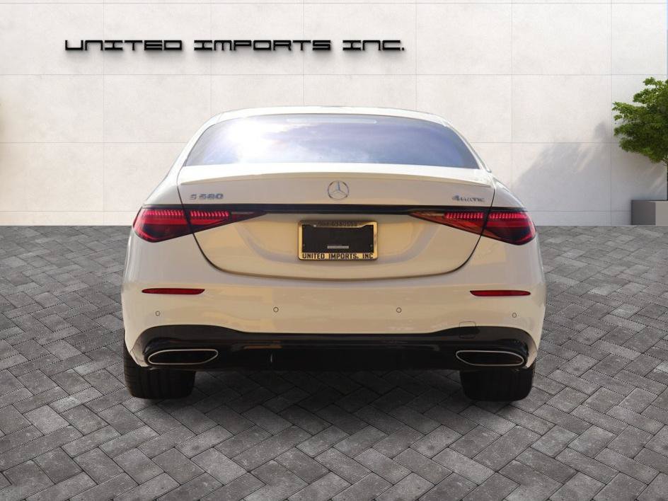 Used 2022 Mercedes-Benz S 580 4MATIC Sedan image 4