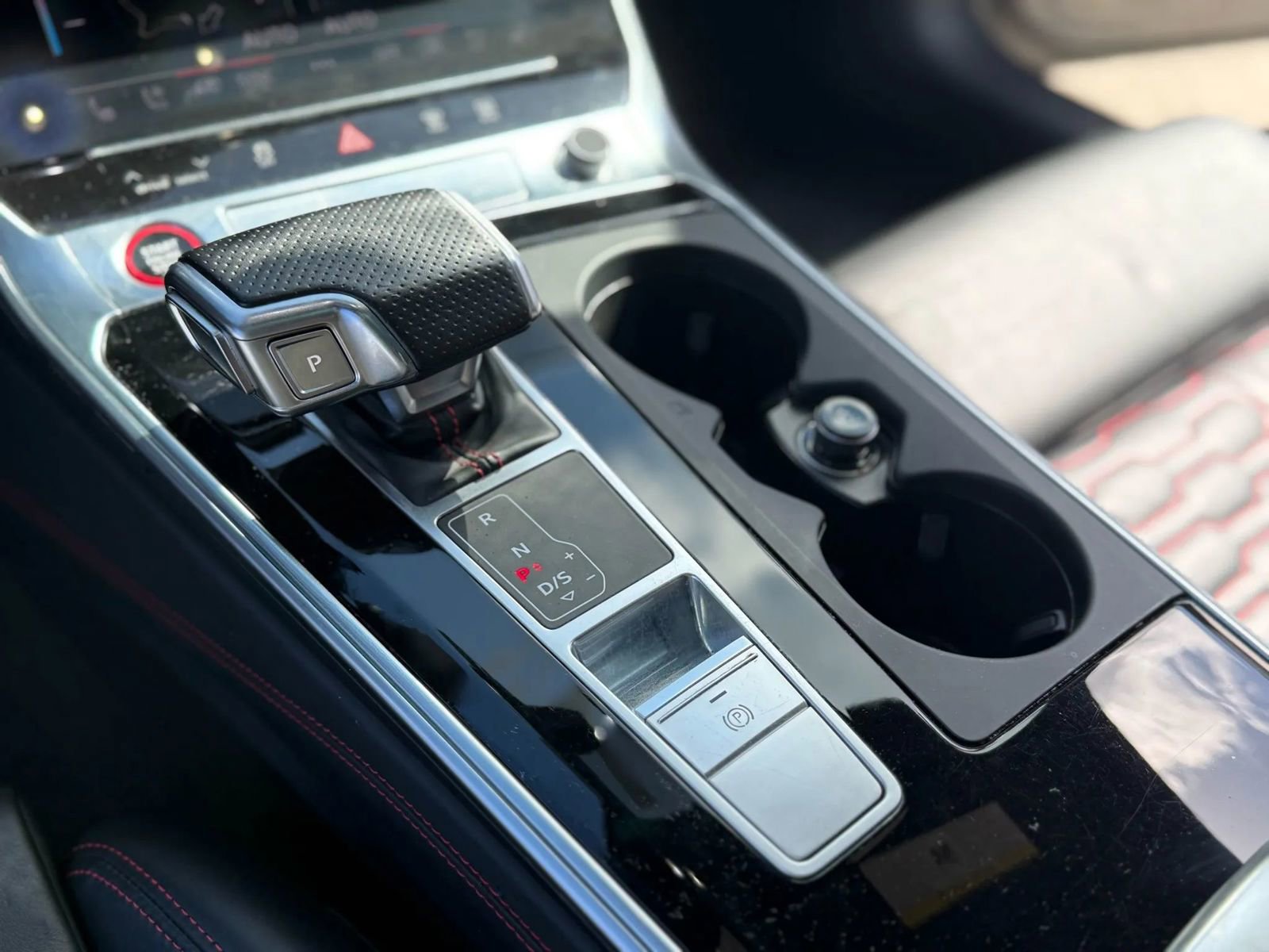 Used 2021 Audi RS 7 Sportback w/ Black Optic Package image 37