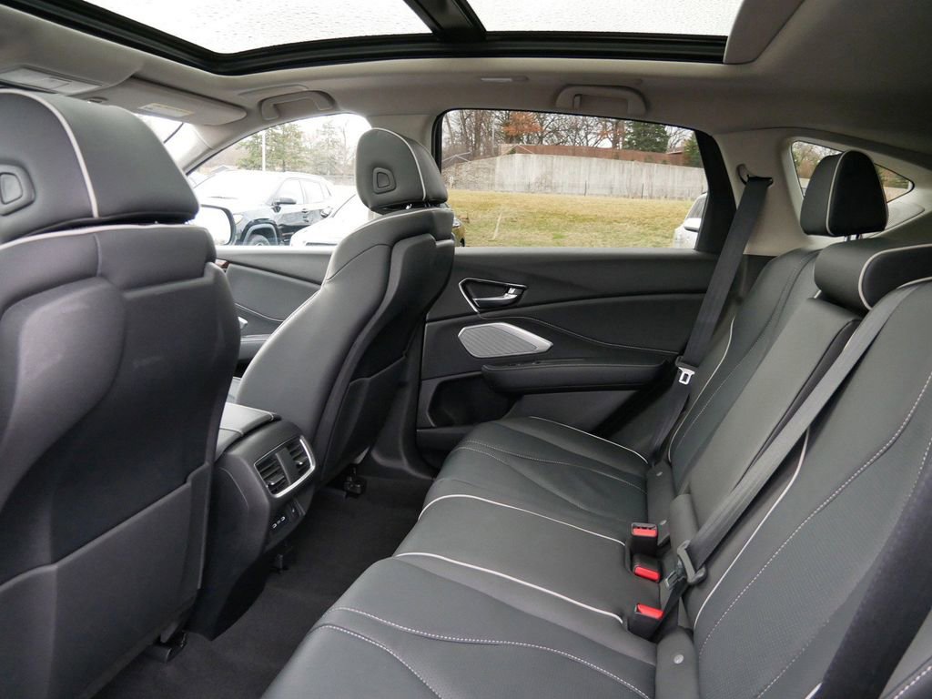 Used 2023 Acura RDX AWD w/ Advance Package image 11