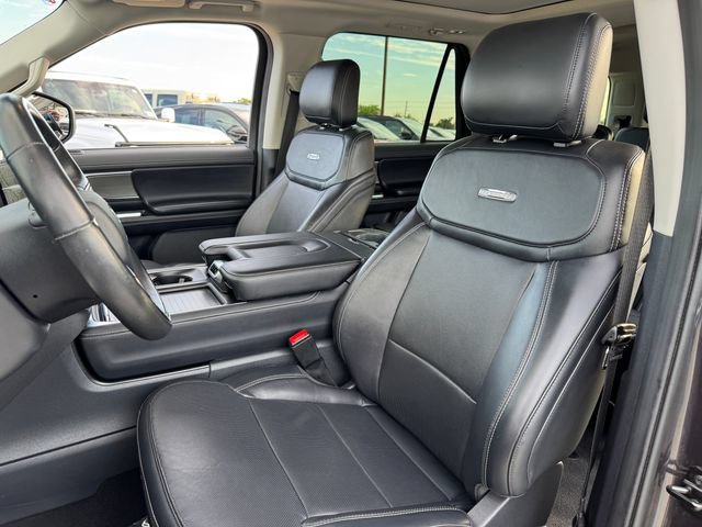 Certified 2025 Ford Expedition Platinum AWD/4WD image 14