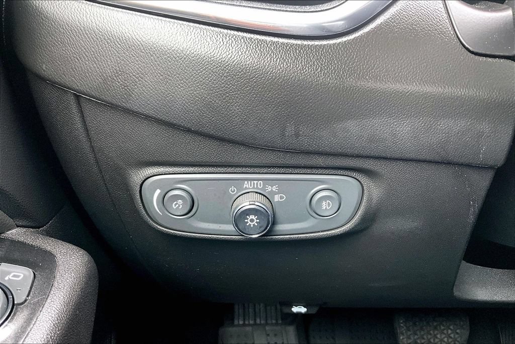Used 2022 Chevrolet Equinox Premier AWD/4WD image 15