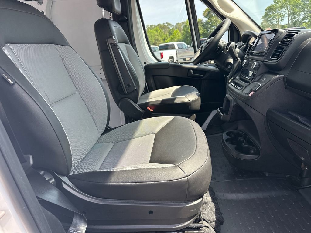 Used 2025 RAM ProMaster 2500 w/ Convenience Group FWD image 14