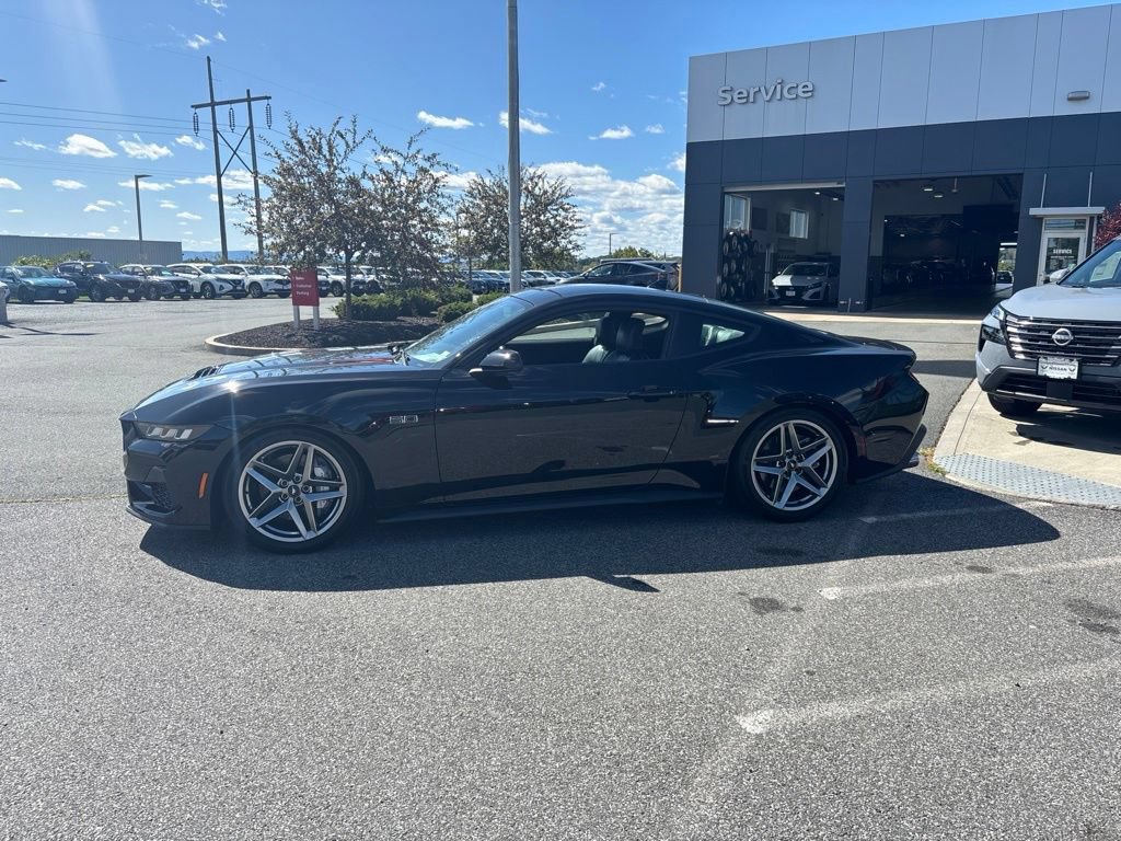 Used 2024 Ford Mustang GT Premium RWD image 4