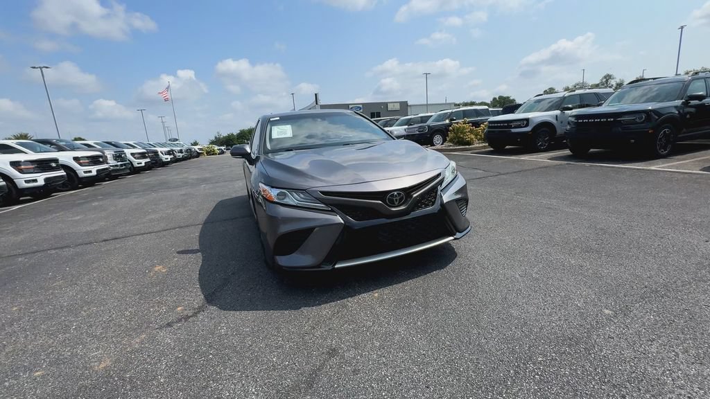 Used 2020 Toyota Camry XSE FWD image 3