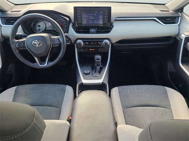 Used 2021 Toyota RAV4 XLE w/ Convenience Package image 18