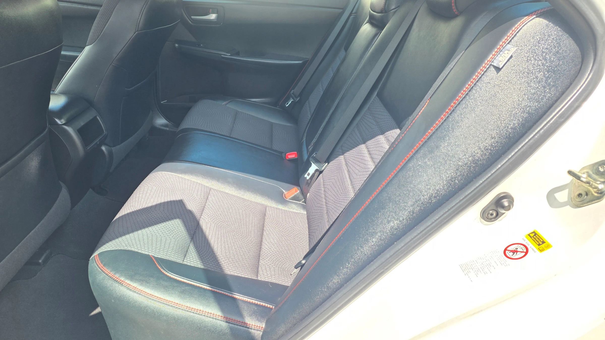 Used 2016 Toyota Camry SE FWD image 10