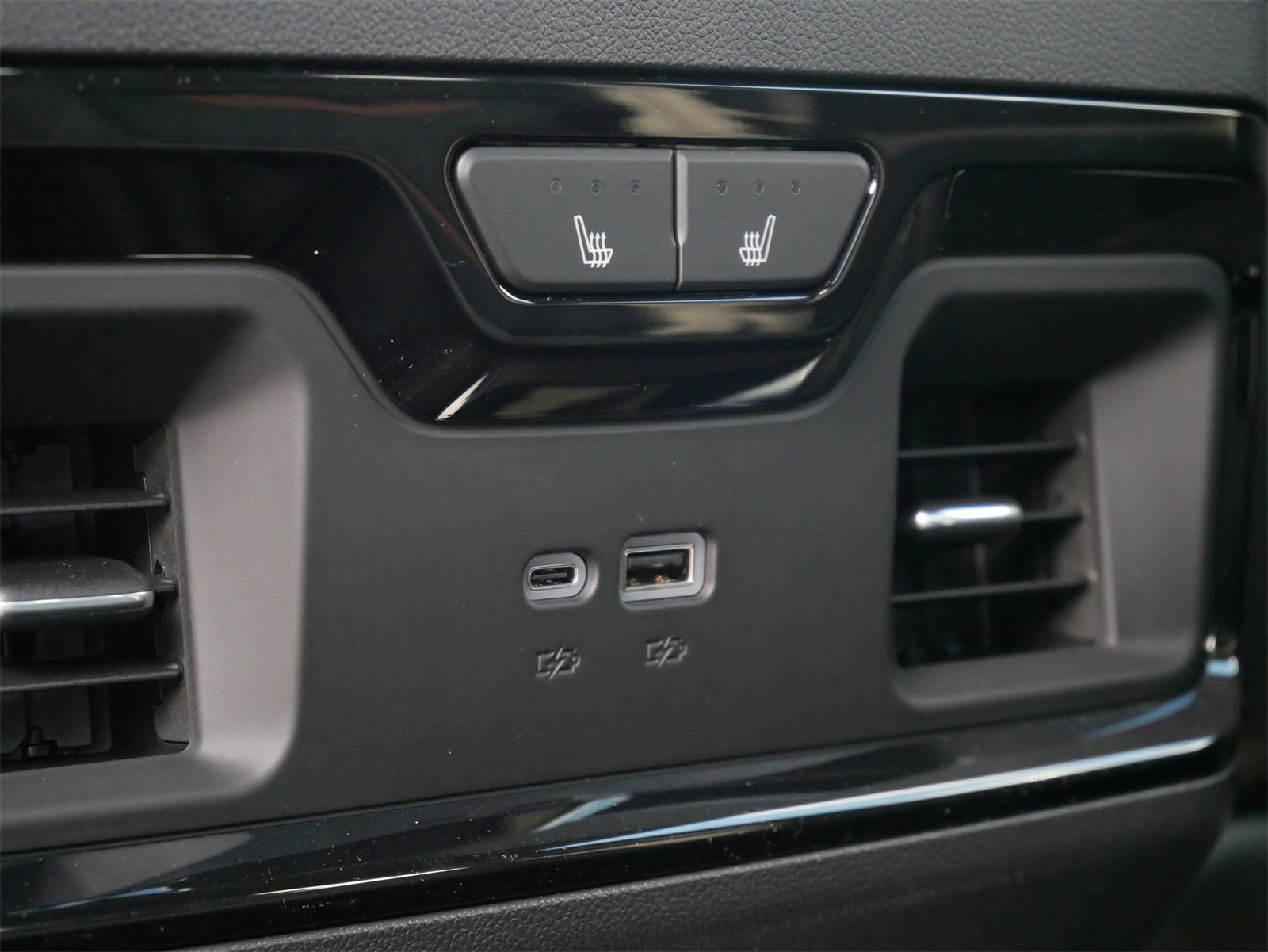 New 2026 GMC Sierra 1500 AT4 w/ AT4 Premium Package image 8