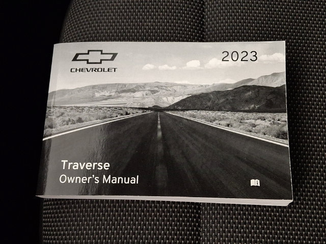 Used 2023 Chevrolet Traverse LT w/ LPO, Cargo Package AWD/4WD image 27