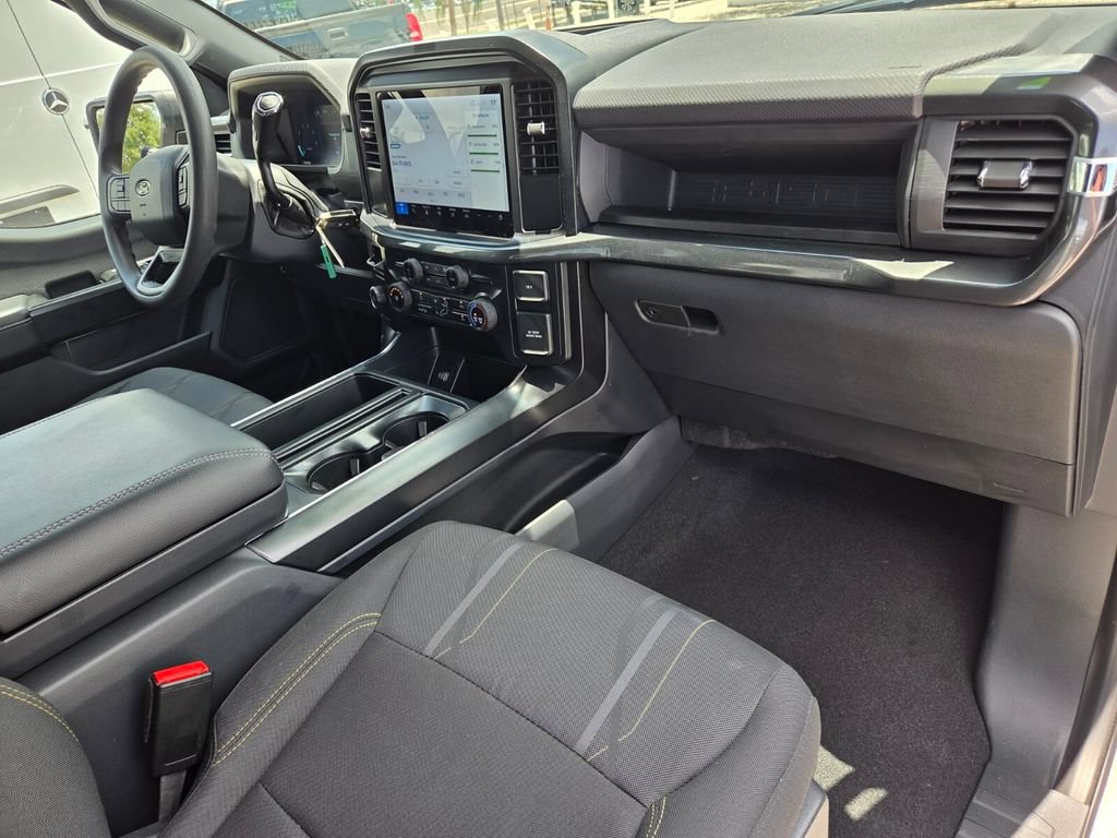 Used 2025 Ford F150 STX w/ Equipment Group 200A RWD image 15