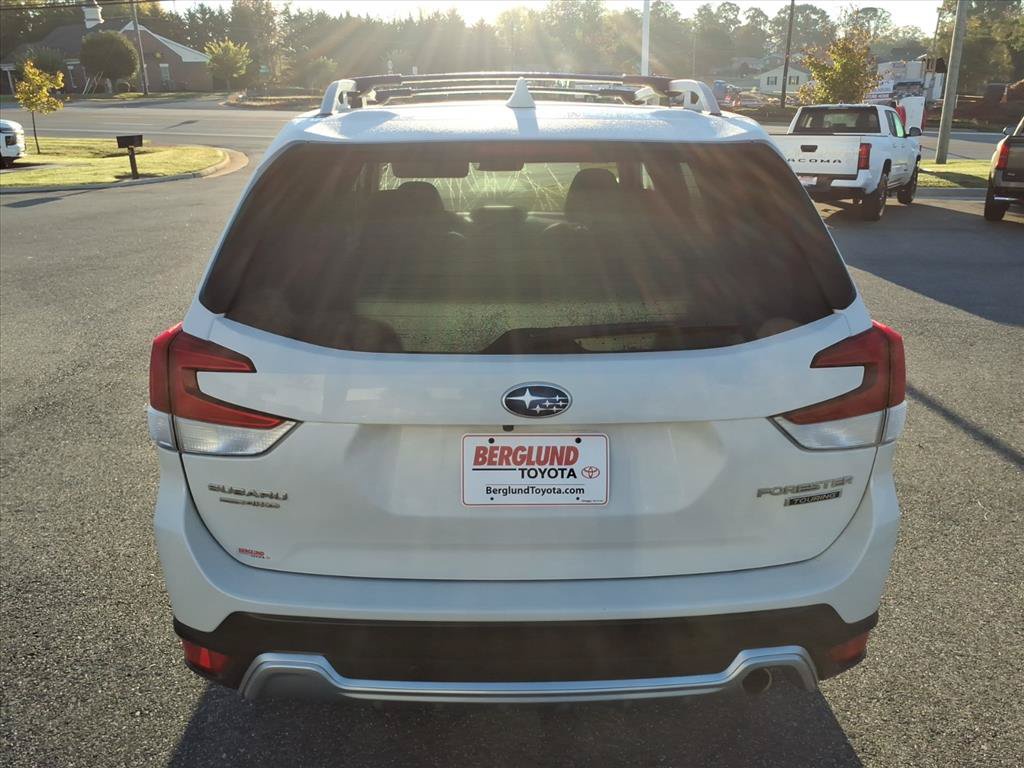 Used 2022 Subaru Forester Touring AWD/4WD image 11