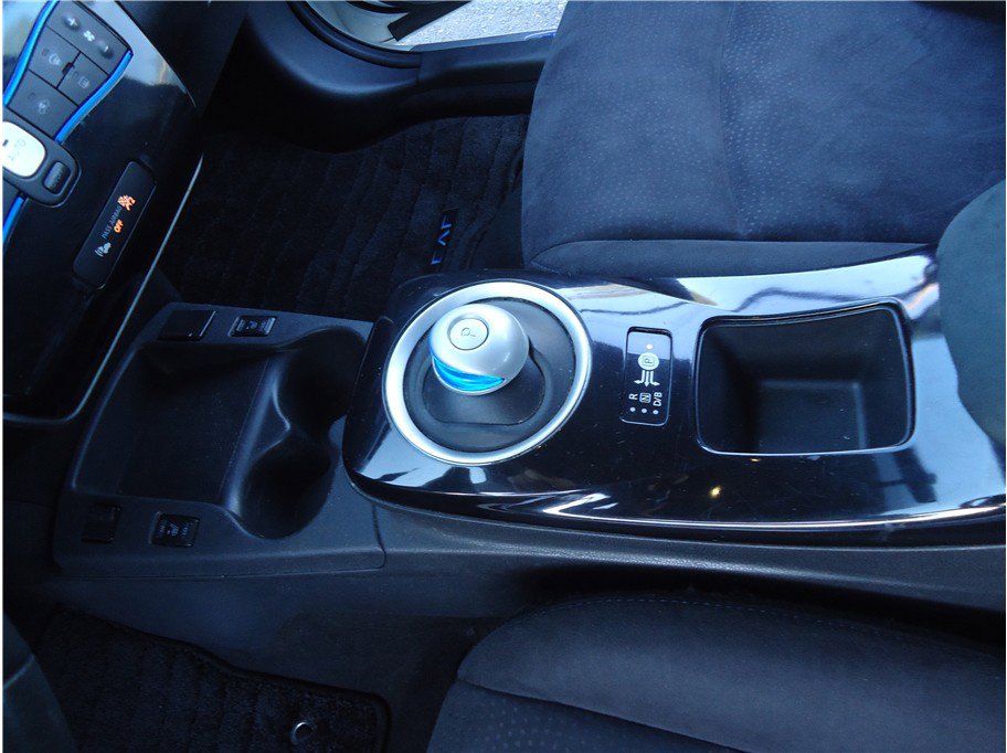Used 2015 Nissan Leaf SV w/ LED & Quick Charge Package FWD image 23