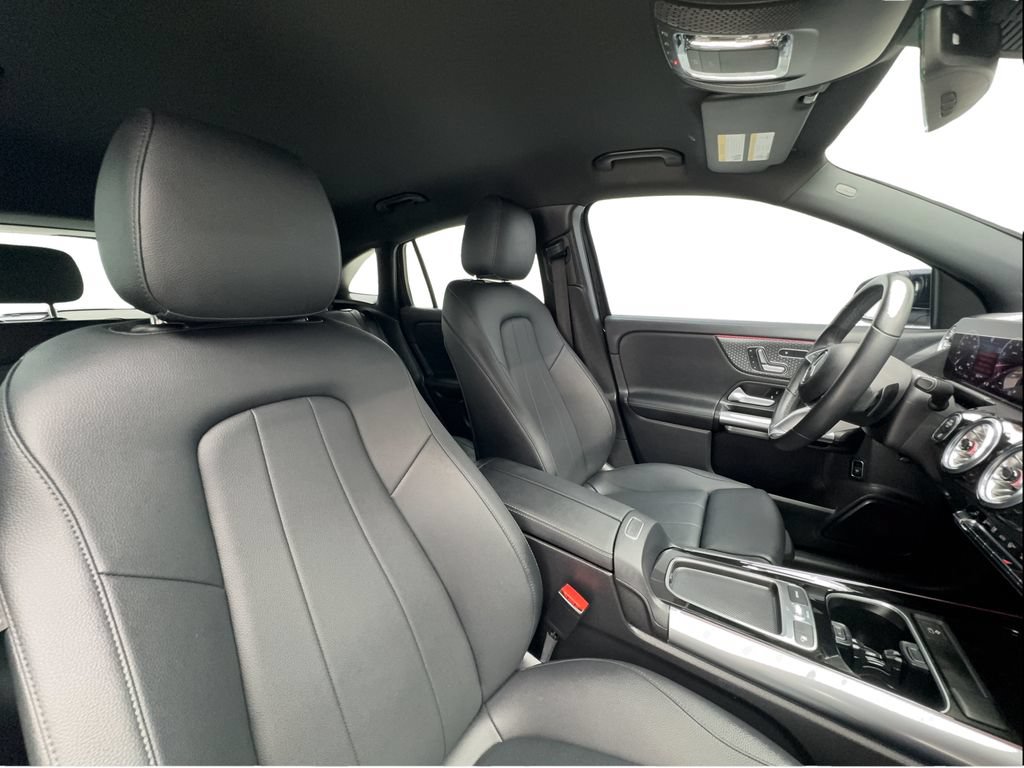 Used 2024 Mercedes-Benz GLA 250 image 28