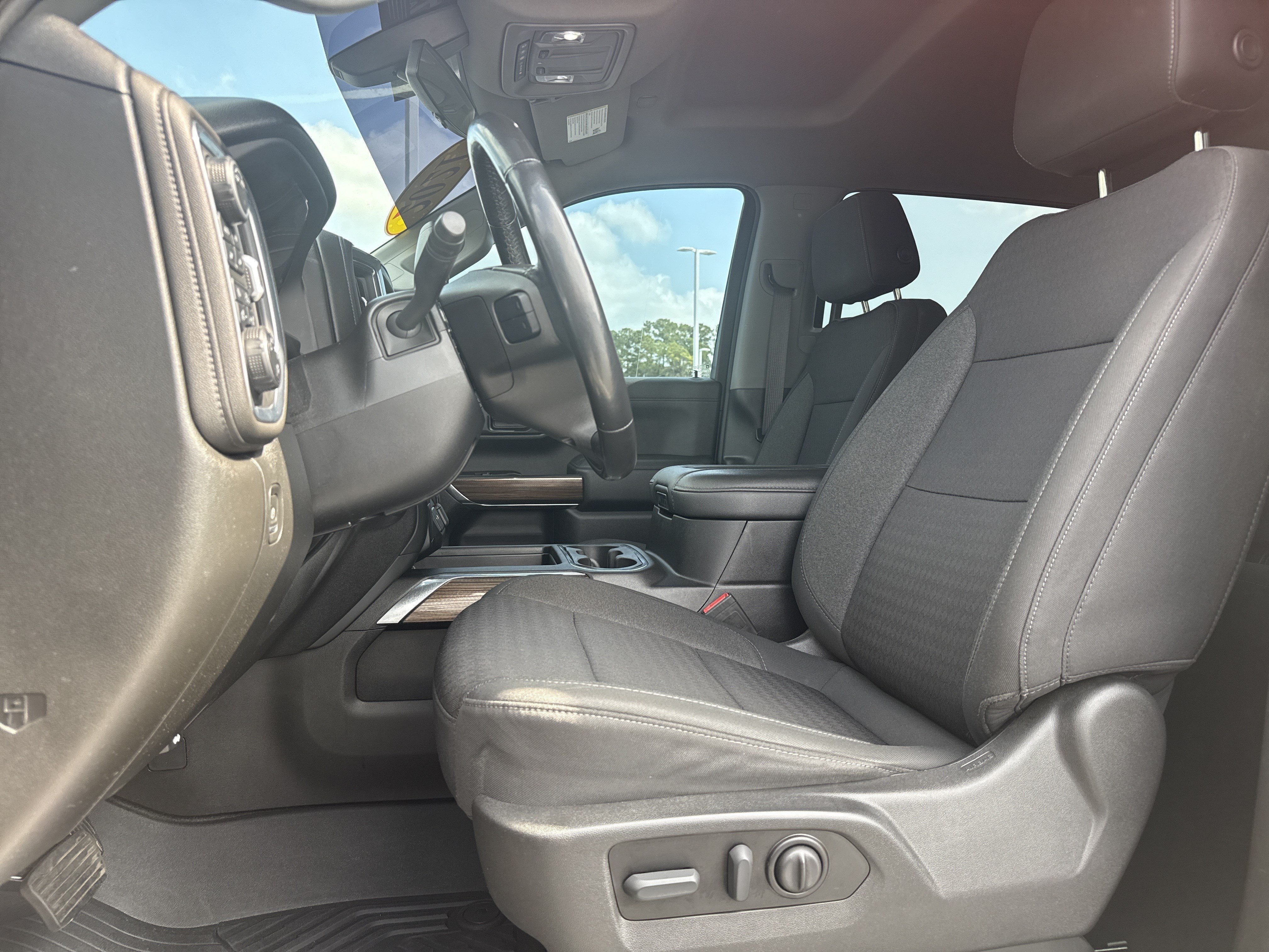 Used 2021 Chevrolet Silverado 1500 LT Trail Boss w/ Bed Protection Package AWD/4WD image 25