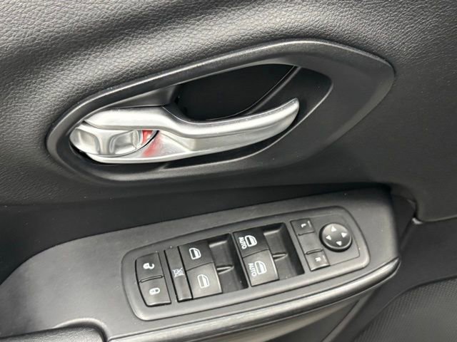 Used 2016 Jeep Cherokee High Altitude image 14