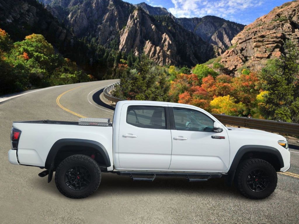 Used 2021 Toyota Tacoma TRD Pro image 2