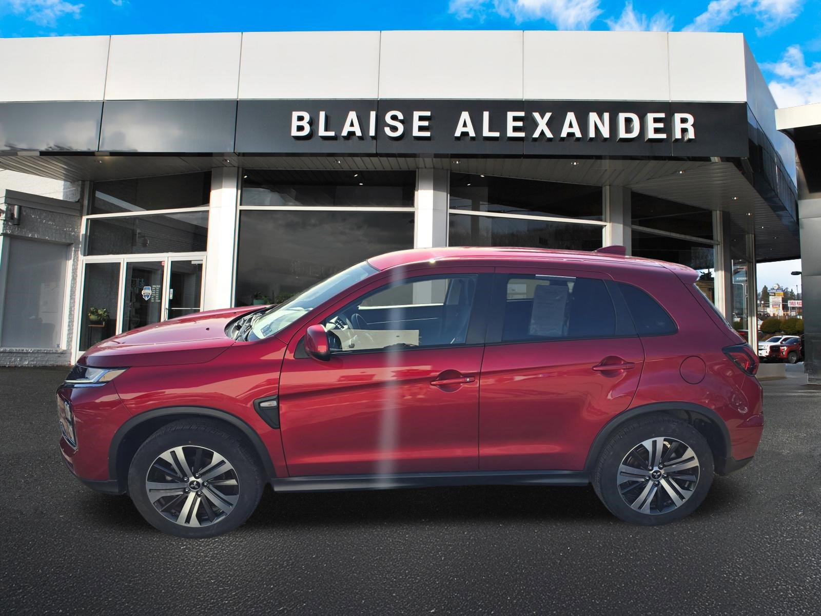 Used 2025 Mitsubishi Outlander Sport ES image 8